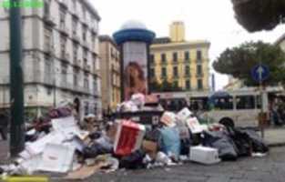 ດາວໂຫຼດຟຣີ Piazza Principe Umberto, Napoli, Emermenza rifiuti ຮູບພາບຫຼືຮູບພາບທີ່ບໍ່ເສຍຄ່າເພື່ອແກ້ໄຂດ້ວຍບັນນາທິການຮູບພາບອອນໄລນ໌ GIMP