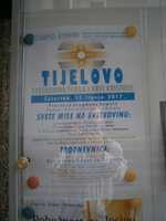 ດາວໂຫຼດຟຣີ Plakat za proslavu Tijelova, kapela Korpus Domini, Zagreb, Tijelovo, 15.6.2017. ຮູບ​ພາບ​ຟຣີ​ຫຼື​ຮູບ​ພາບ​ທີ່​ຈະ​ໄດ້​ຮັບ​ການ​ແກ້​ໄຂ​ກັບ GIMP ອອນ​ໄລ​ນ​໌​ບັນ​ນາ​ທິ​ການ​ຮູບ​ພາບ​