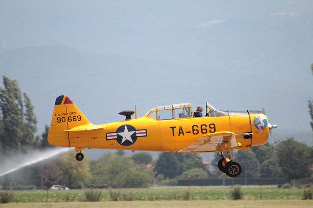 Free download plane aviation valence airshow free picture to be edited with GIMP free online image editor