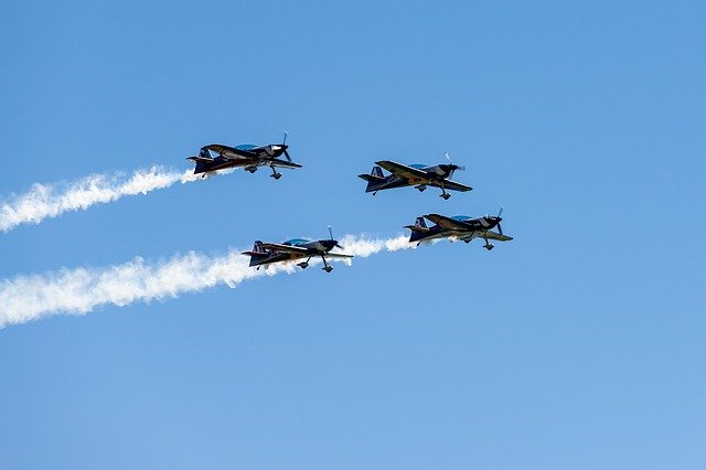 Free download planes flugshow show free picture to be edited with GIMP free online image editor
