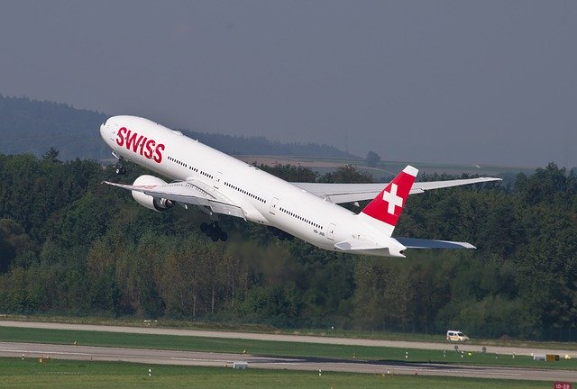 Free download plane swiss boeing 777 airport free picture to be edited with GIMP free online image editor