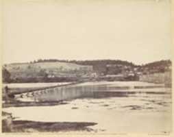 Bezpłatne pobieranie Pontoon Bridge, Across the Potomac, w Berlinie, Maryland, listopad 1862 darmowe zdjęcie lub obraz do edycji za pomocą internetowego edytora obrazów GIMP