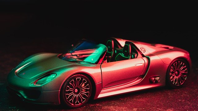 Scarica gratis l'immagine gratuita di Porsche Spyder auto sportiva di lusso da modificare con l'editor di immagini online gratuito GIMP