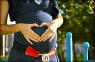Free download pregnant-244662_960_720 free photo or picture to be edited with GIMP online image editor