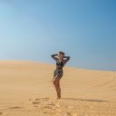 Pretty girl in the sandy desert  screen for extension Chrome web store in OffiDocs Chromium
