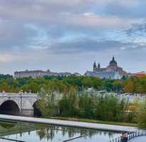 ดาวน์โหลดฟรี Puente de Segovia รูปภาพหรือรูปภาพฟรีที่จะแก้ไขด้วยโปรแกรมแก้ไขรูปภาพออนไลน์ GIMP