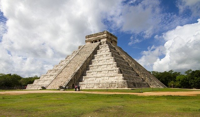 Unduh gratis arsitektur perjalanan piramida gambar kuno gratis untuk diedit dengan editor gambar online gratis GIMP