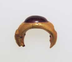 Free download Ring with carbuncle free photo or picture to be edited with GIMP online image editor