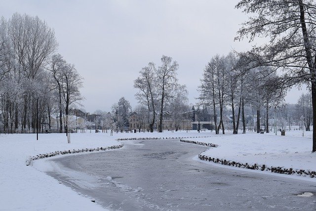 GIMP ücretsiz çevrimiçi resim düzenleyiciyle düzenlenecek ücretsiz indir nehir buz kar don kış ücretsiz resmi