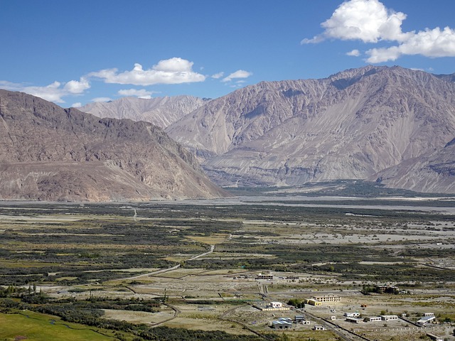 Free download river valley siachen glacier free picture to be edited with GIMP free online image editor