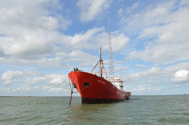 دانلود رایگان Ross Revenge Pirate Ship - عکس یا تصویر رایگان قابل ویرایش با ویرایشگر تصویر آنلاین GIMP