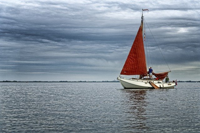 Bezpłatne pobieranie żaglówki Sneker Lake Ship bezpłatne zdjęcie do edycji za pomocą bezpłatnego edytora obrazów online GIMP