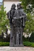 무료 다운로드 Saints Cyril And Methodius Monument - Vratsa 무료 사진 또는 김프 온라인 이미지 편집기로 편집할 사진