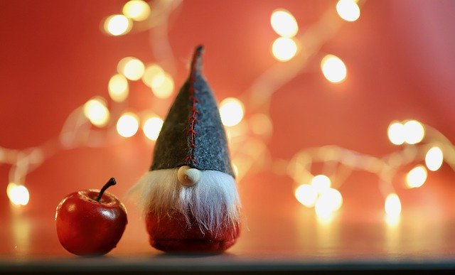 Bezpłatne pobieranie bezpłatnego zdjęcia Świętego Mikołaja Mikołaja Jabłka do edycji za pomocą bezpłatnego edytora obrazów online GIMP