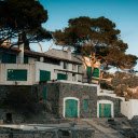 Scenic Coastal Houses in Catalonia, Spain  screen for extension Chrome web store in OffiDocs Chromium