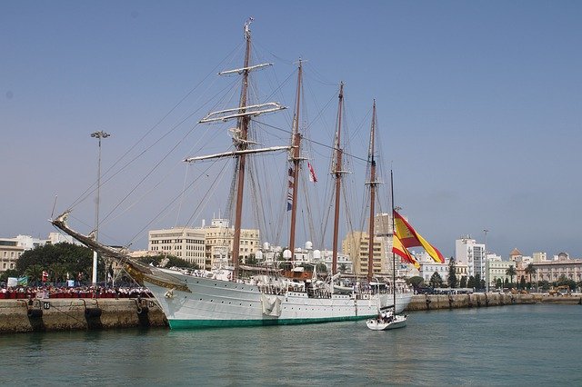 Bezpłatne pobieranie szkolnego statku juan sebastian el cano darmowe zdjęcie do edycji za pomocą bezpłatnego internetowego edytora obrazów GIMP