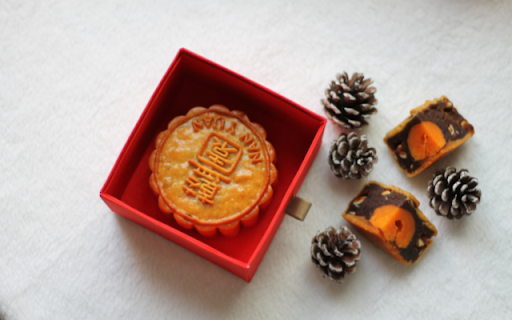 A Festive Harmony of Tradition and Elegance  from Chrome web store to be run with OffiDocs Chromium online