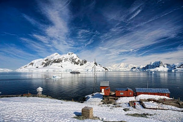 Antarctic Ghost Town uit de Chrome-webwinkel om te worden uitgevoerd met OffiDocs Chromium online