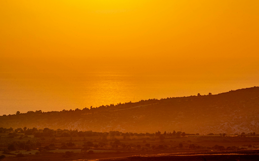 A Picturesque Sunset over a Landscape  from Chrome web store to be run with OffiDocs Chromium online A Picturesque Sunset over a Landscape  from Chrome web store to be run with OffiDocs Chromium online