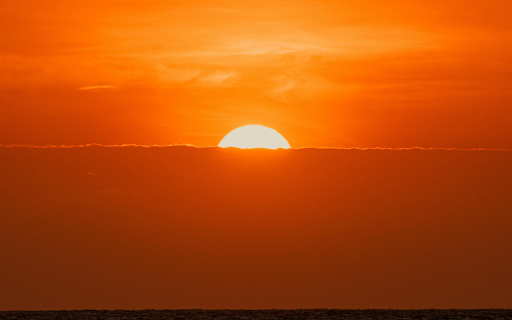 A Sunset over a Seascape from Chrome web store to be run with OffiDocs Chromium online A Sunset over a Seascape from Chrome web store to be run with OffiDocs Chromium online