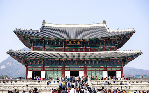 Autumnal Splendor at a Lakeside Pavilion  from Chrome web store to be run with OffiDocs Chromium online