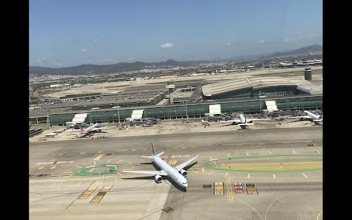 Barcelona Airport theme  from Chrome web store to be run with OffiDocs Chromium online