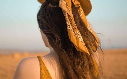 Beautiful girl  from Chrome web store to be run with OffiDocs Chromium online