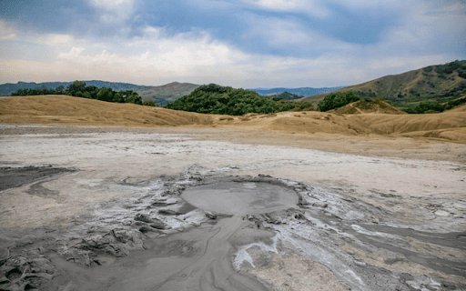 Berca mud volcano  from Chrome web store to be run with OffiDocs Chromium online