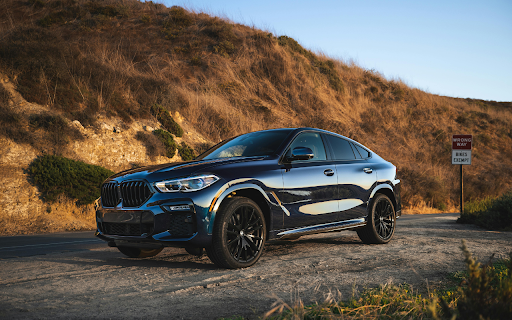 Bmw Car on Dirt Road  from Chrome web store to be run with OffiDocs Chromium online