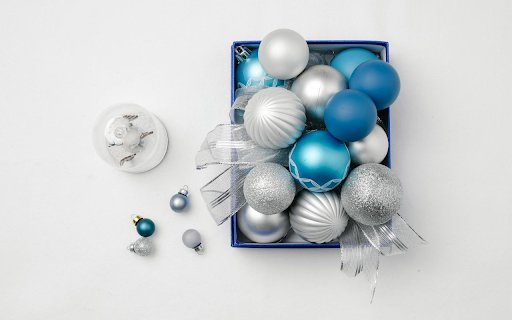 Christmas decoration balls  from Chrome web store to be run with OffiDocs Chromium online