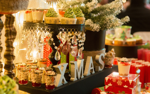 Christmas with cakes  from Chrome web store to be run with OffiDocs Chromium online