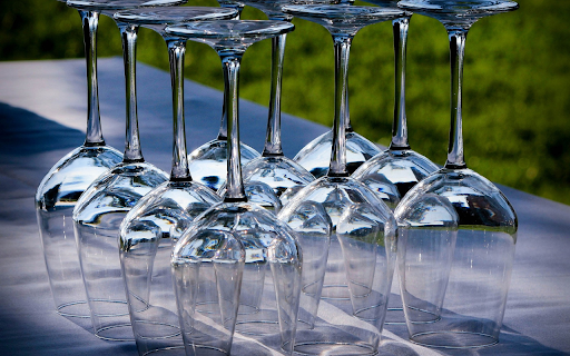 Clean wine glasses  from Chrome web store to be run with OffiDocs Chromium online