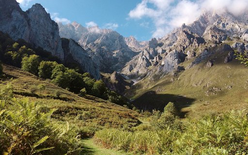 Cloudy mountains and valleys  from Chrome web store to be run with OffiDocs Chromium online