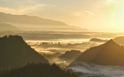 Dawn in the mountains  from Chrome web store to be run with OffiDocs Chromium online