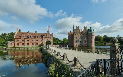 Egeskov Castle from Chrome web store to be run with OffiDocs Chromium online Egeskov Castle from Chrome web store to be run with OffiDocs Chromium online