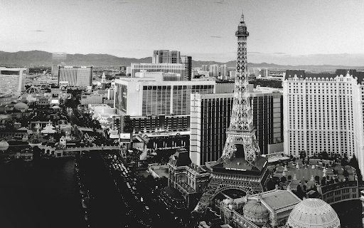 Eiffel Tower in Las Vegas in Black and White  from Chrome web store to be run with OffiDocs Chromium online