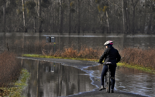 Flooded road from Chrome web store to be run with OffiDocs Chromium online Flooded road from Chrome web store to be run with OffiDocs Chromium online