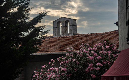 Forever ancient tiled roof  from Chrome web store to be run with OffiDocs Chromium online