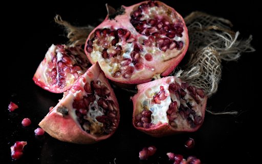 Fragrant red seeded fruit  from Chrome web store to be run with OffiDocs Chromium online