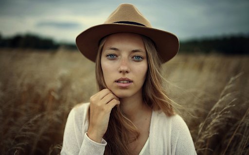 Girl wearing brown hat  from Chrome web store to be run with OffiDocs Chromium online