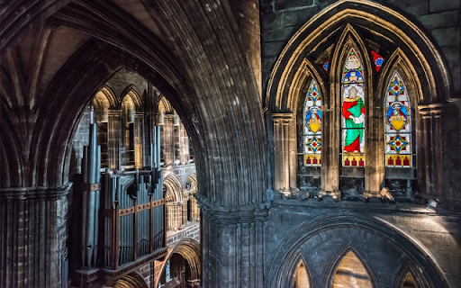 Gothic Cathedral Windows  from Chrome web store to be run with OffiDocs Chromium online