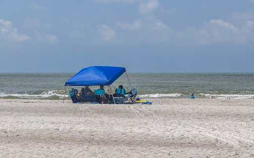 Green tent on the beach  from Chrome web store to be run with OffiDocs Chromium online