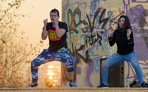 Healthy and beautiful dances  from Chrome web store to be run with OffiDocs Chromium online