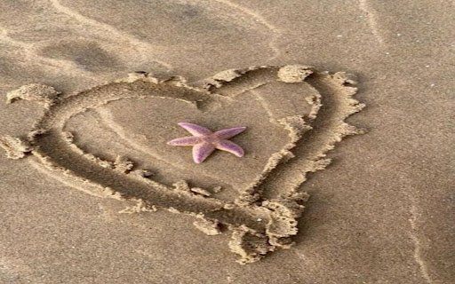 Heart wallpaper drawn in sand  from Chrome web store to be run with OffiDocs Chromium online