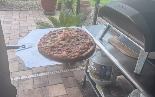 Hot pizza out of the oven  from Chrome web store to be run with OffiDocs Chromium online