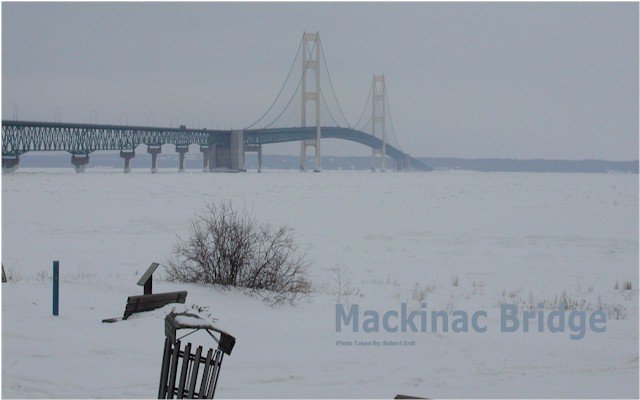 Mackinac Bridge daripada kedai web Chrome untuk dijalankan dengan OffiDocs Chromium dalam talian