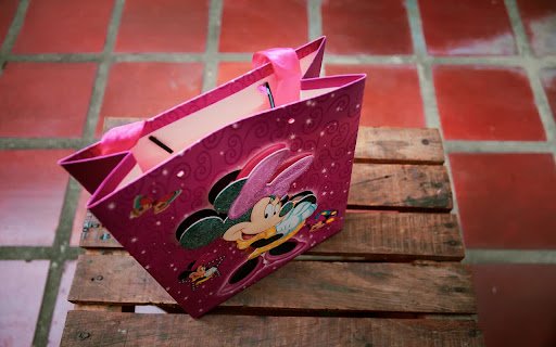 Mickey Gift  from Chrome web store to be run with OffiDocs Chromium online