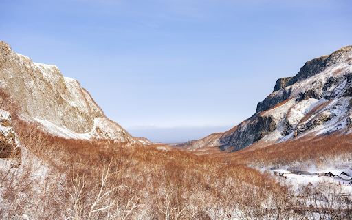 Mountains and hills with dry grass  from Chrome web store to be run with OffiDocs Chromium online