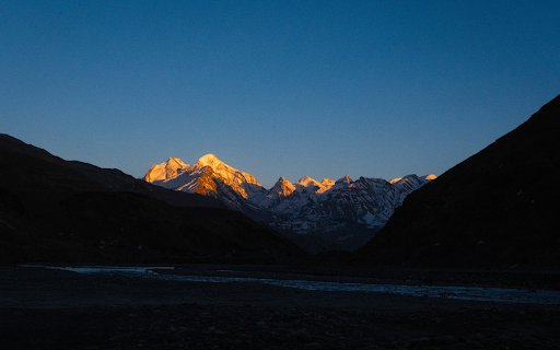 Mountains and Light  from Chrome web store to be run with OffiDocs Chromium online