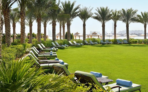 Palm Resort Escape  from Chrome web store to be run with OffiDocs Chromium online